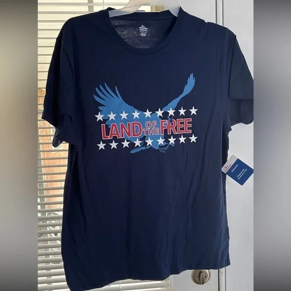 Land of free men’s shirt 4th July - Picture 3 of 3